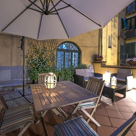 Appartement Le Terrazze Sul Cortile à Salernes Extérieur photo