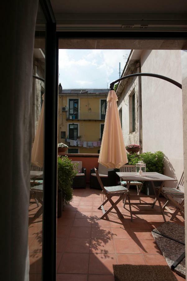 Appartement Le Terrazze Sul Cortile à Salernes Extérieur photo