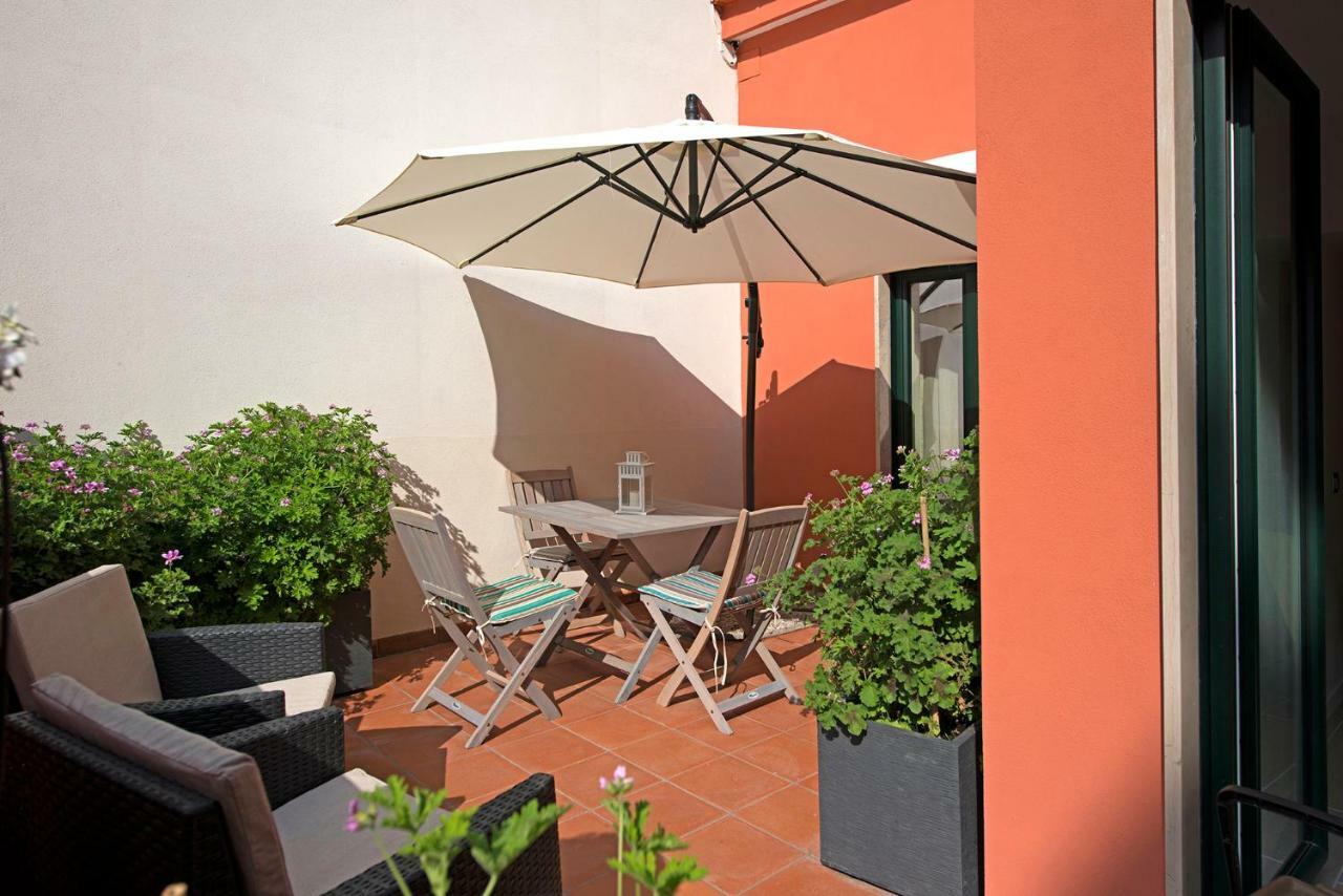 Appartement Le Terrazze Sul Cortile à Salernes Extérieur photo